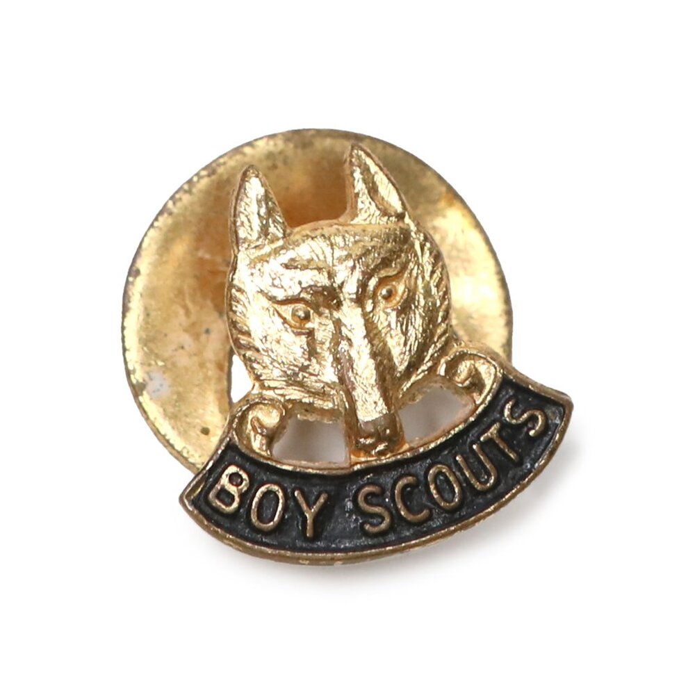 Vintage Boy Scouts Buttonhole Pin Scully Montreal Gold Metal Wolf